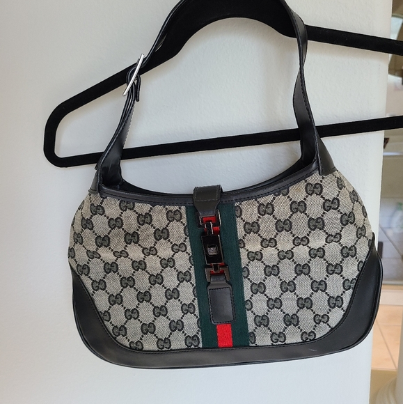 AUTHENTIC Vintage Gucci black shoulder bag - Picture 1 of 14